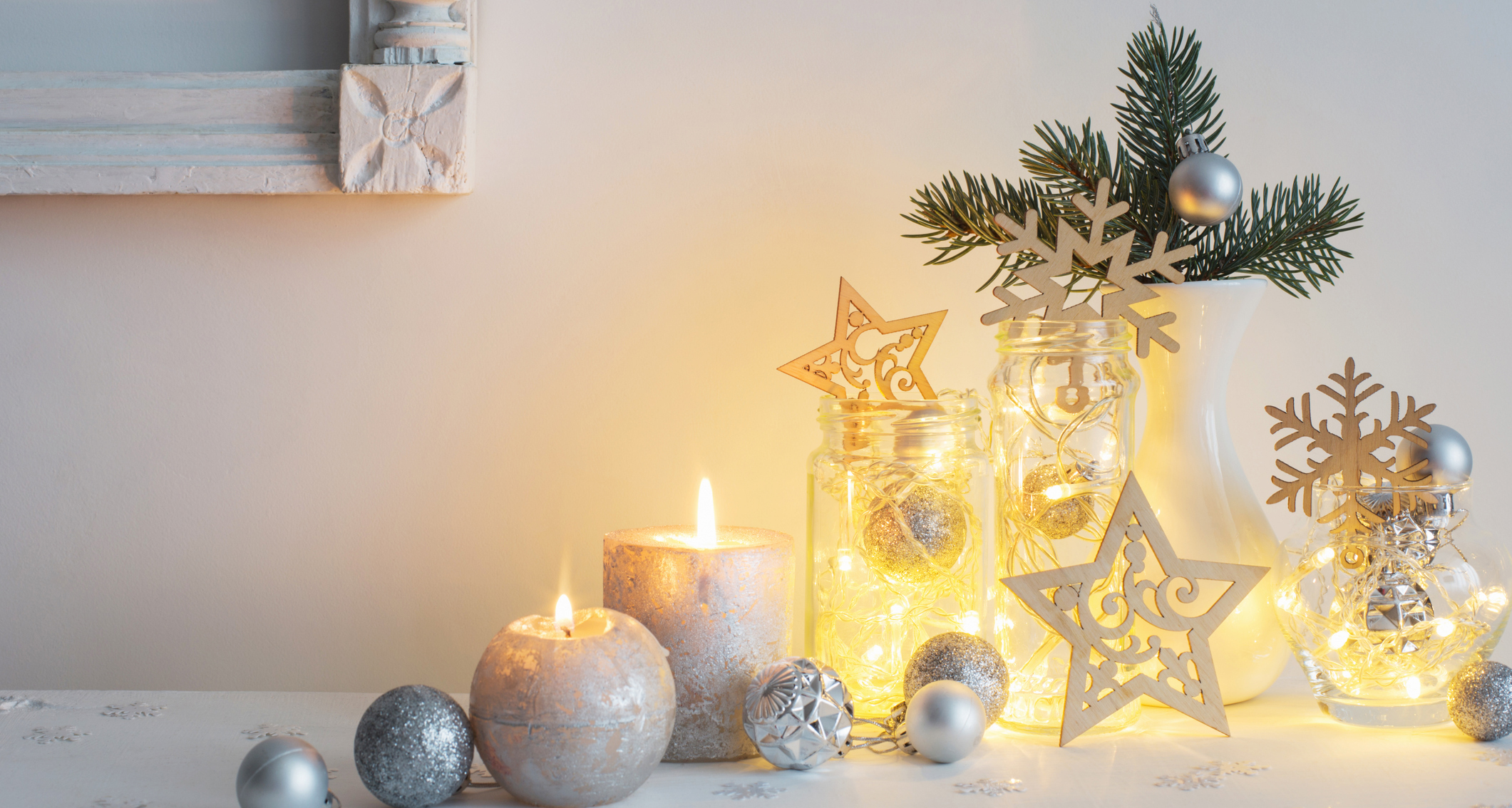 staging a home during the holidays